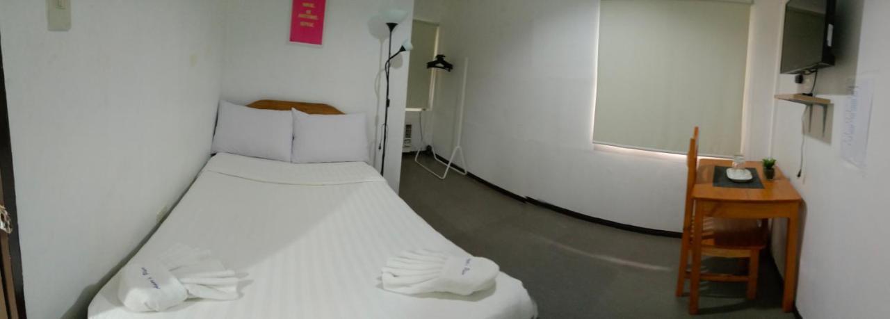 Amor'S Place Puerto Princesa ภายนอก รูปภาพ