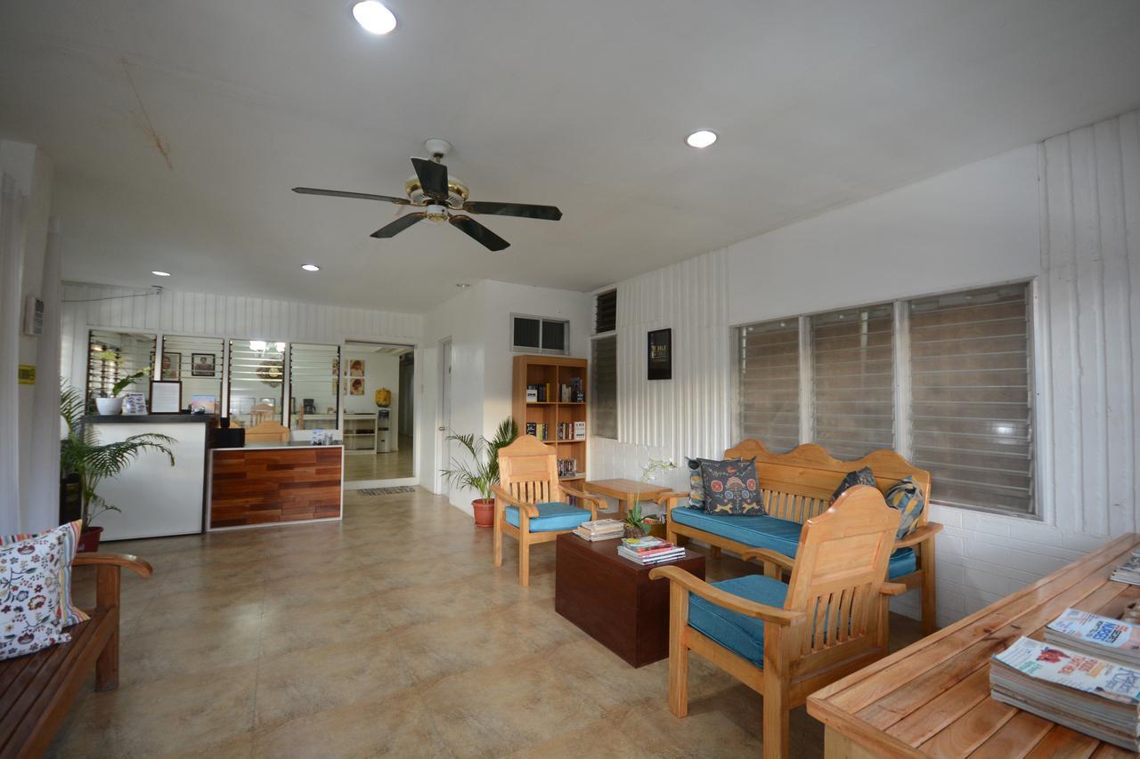 Amor'S Place Puerto Princesa ภายนอก รูปภาพ